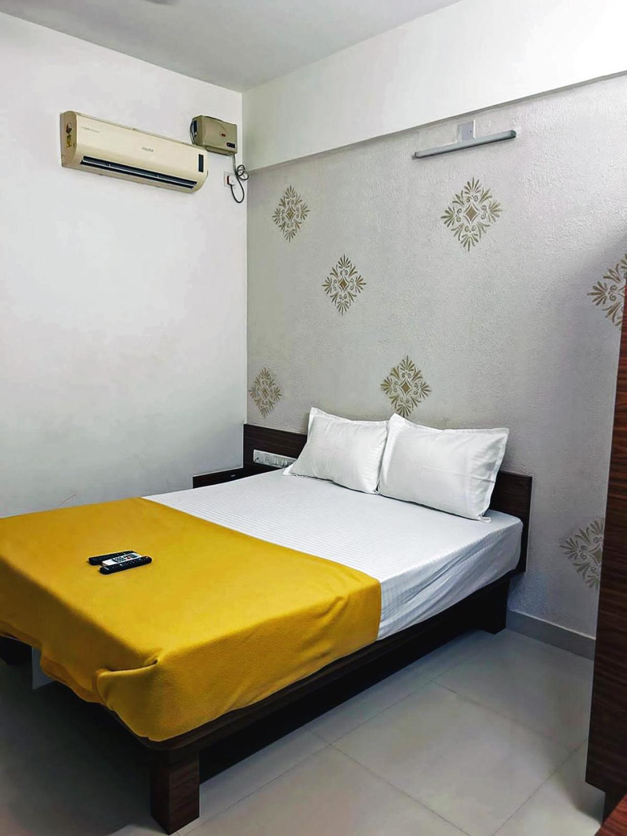 Hotel Radha Pangala Exterior foto